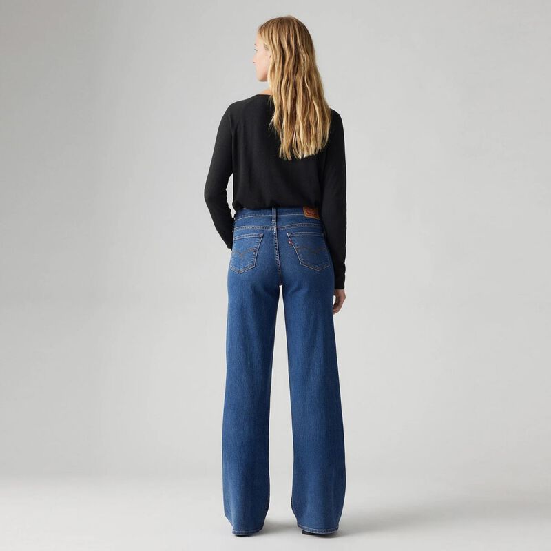 Levi's 318 Shaping Wide Leg Clever Girl image number 1